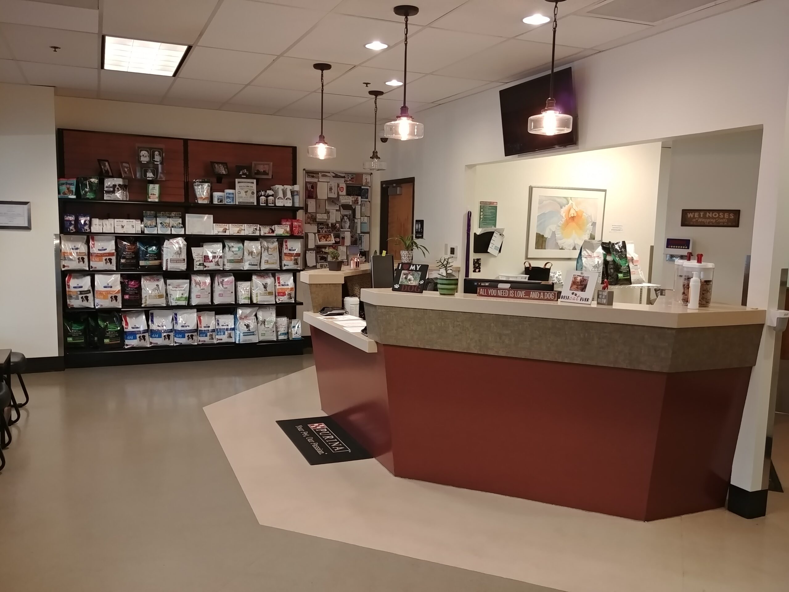 Front desk - Compass Veterinary Clinic