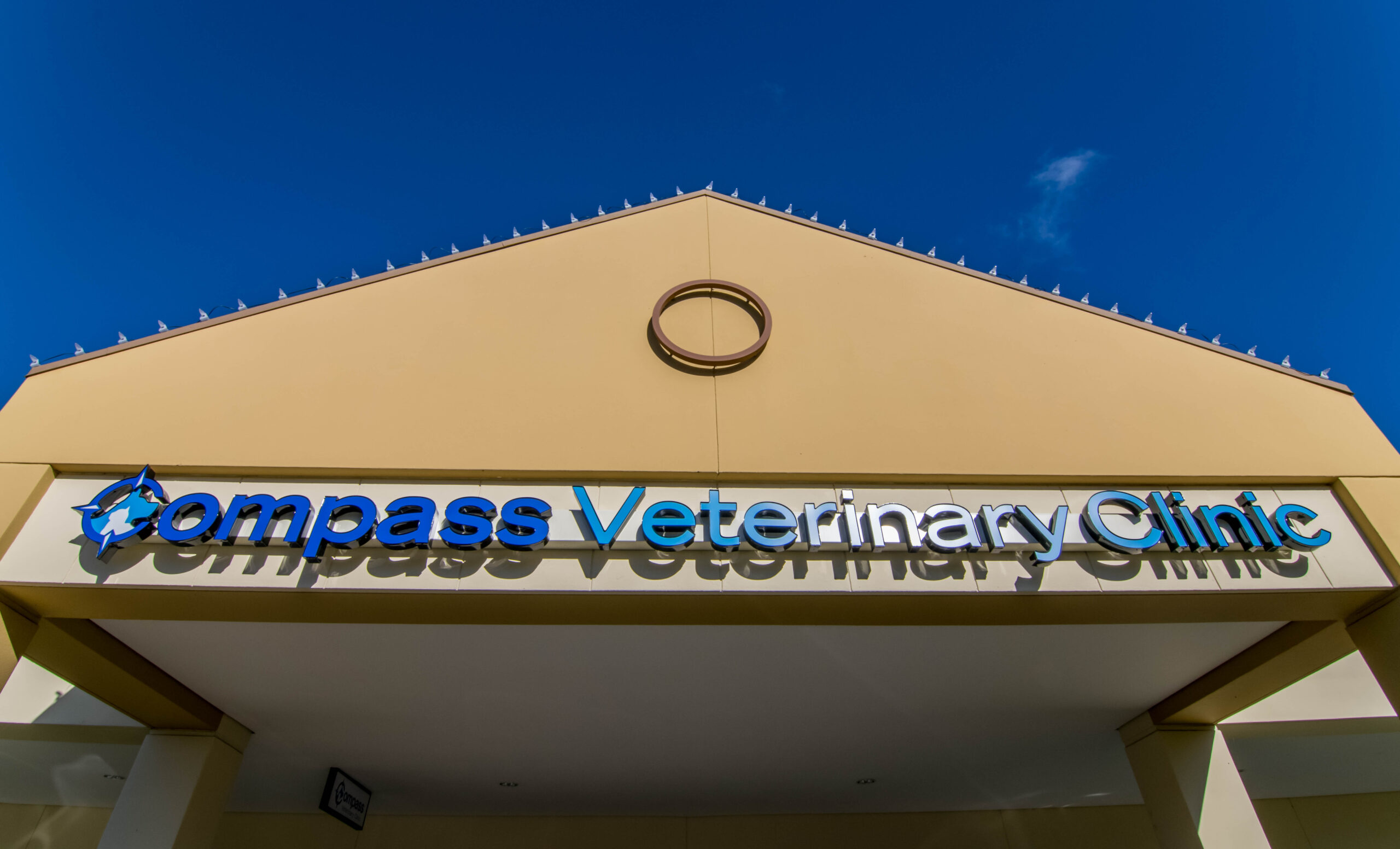 compass veterinary clinic front view